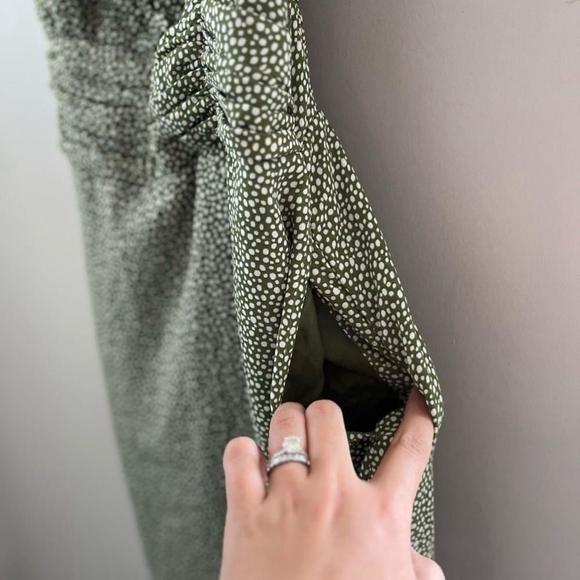 ABERCROMBIE & Fitch Green Polka Dot Mini Dress Women’s Size Small - Picture 9 of 10